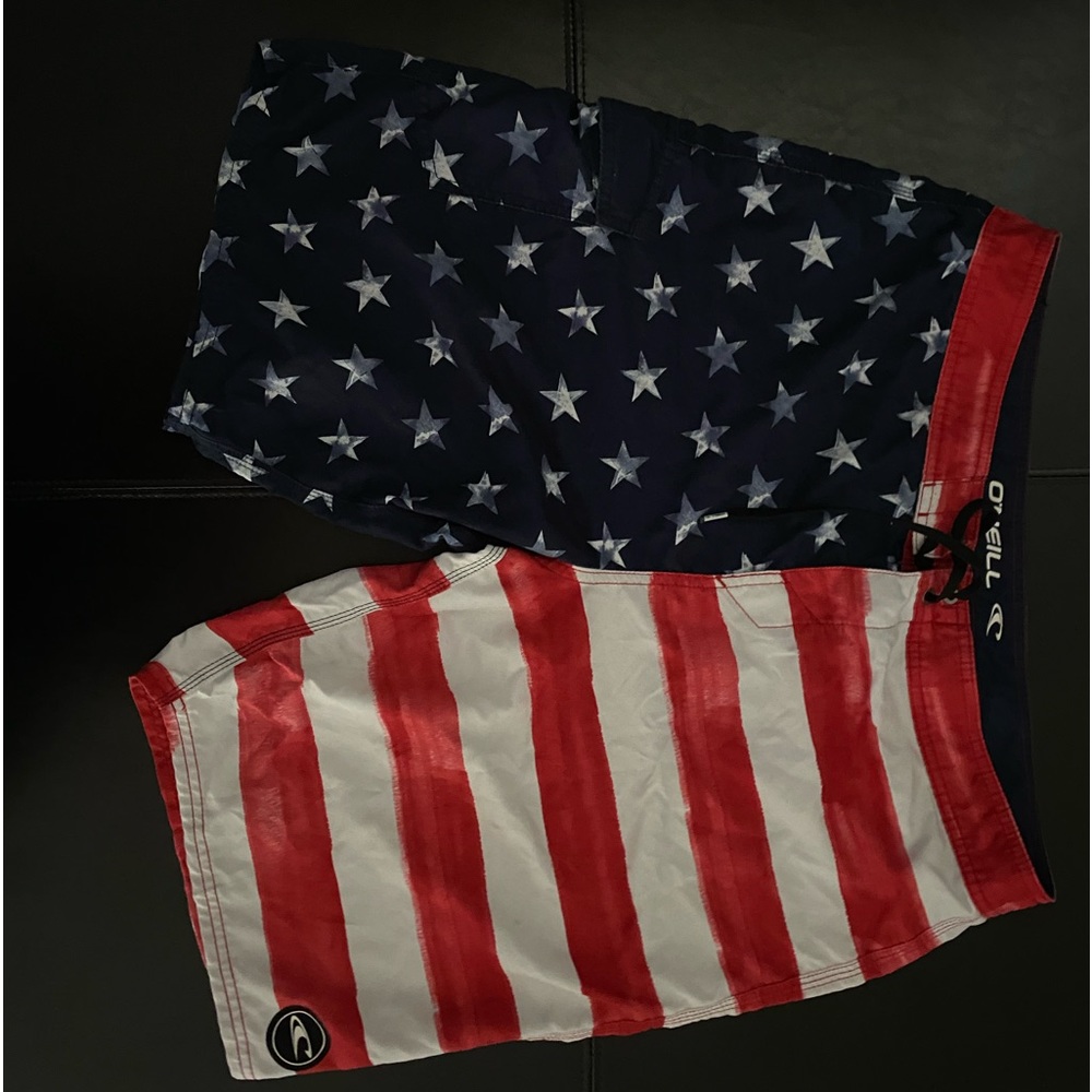 O’Neill men’s 36 flag swim trunks